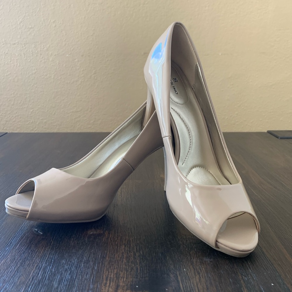 Bandolino Rainaa Peep Toe Pump - 10 - Brand New